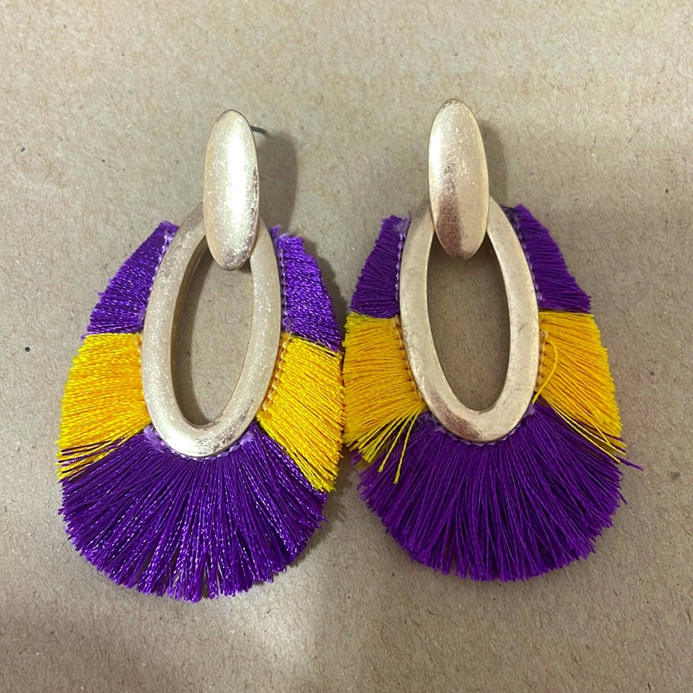💜🐯Emma Purple Gold Fringe Dangle Earrings